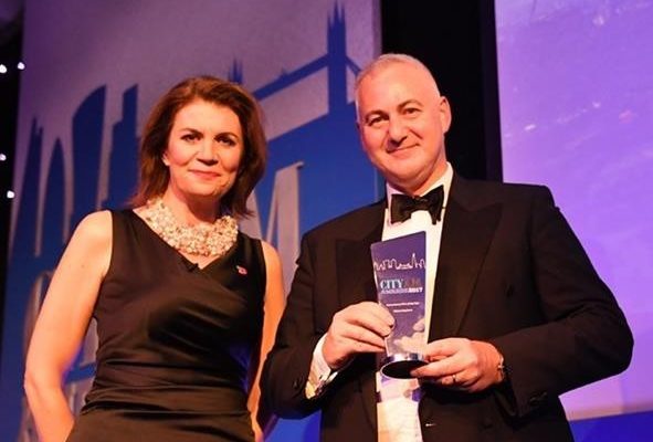 Moore Stephens recebe o prêmio de firma de auditoria e consultoria do ano no Reino Unido